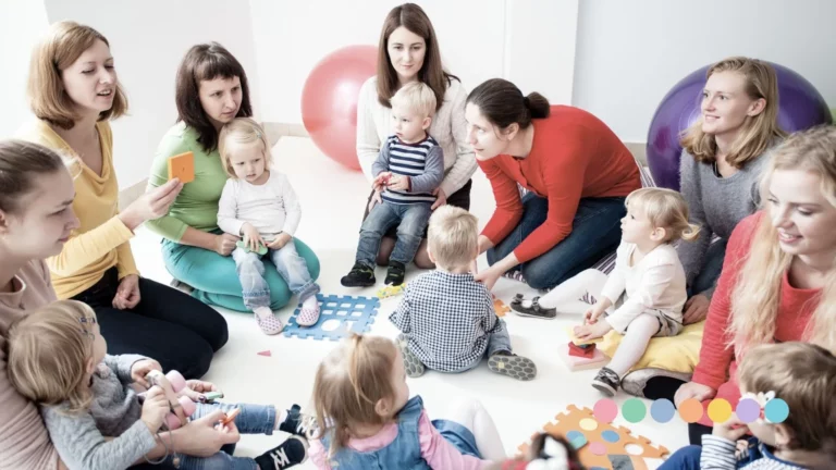 Deca sa autizmom učestvuju u grupnim aktivnostima i igri, razvijajući socijalne veštine i interakciju u podsticajnom okruženju.